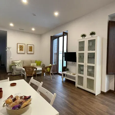 Apartamento Turísticos Mamelón